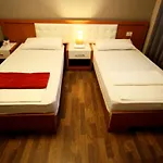 Hotel Bylis 3*