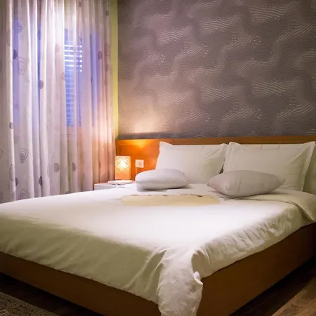 Hotel Bylis 3*