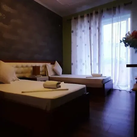 拜利斯酒店 酒店 地拉那