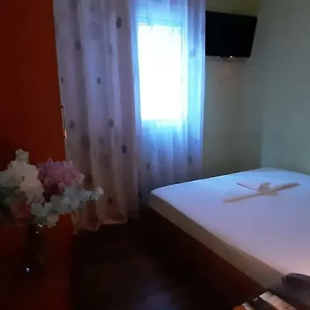 Hotel Bylis 3*