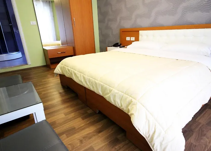 Hotell Bylis Tirana